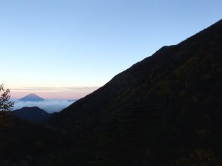鳳凰小屋付近の富士山展望